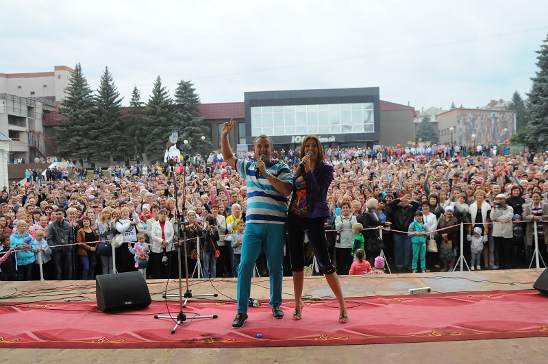 Viktor Rybin Spel Dlya Orenburgskih Neftyanikov V Buguruslane Novosti Orenburga I Orenburgskoj Oblasti Na Ria56