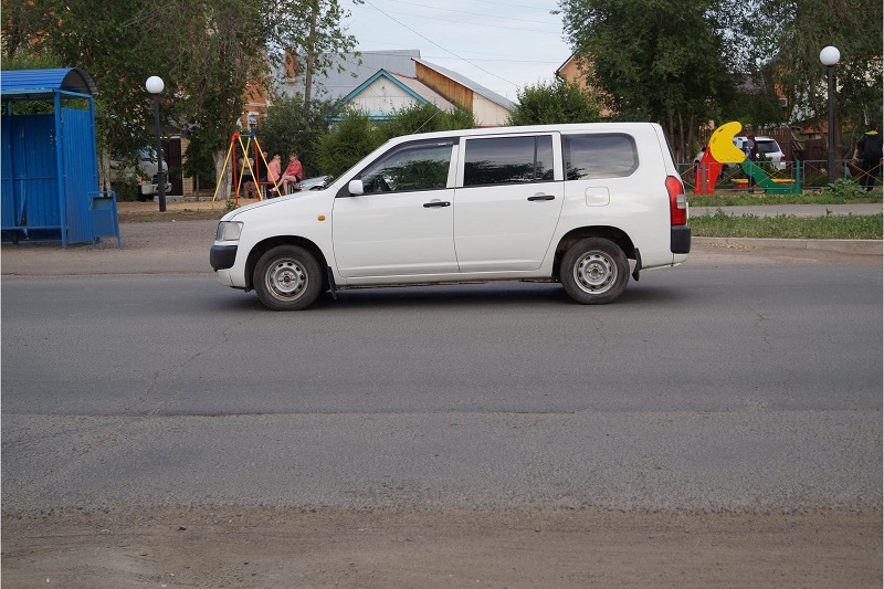 Оренбург ул одесская. Тойота на улице фото. Машина в городе Оренбург на улице. Руки в Оренбурге на улице Одесская.