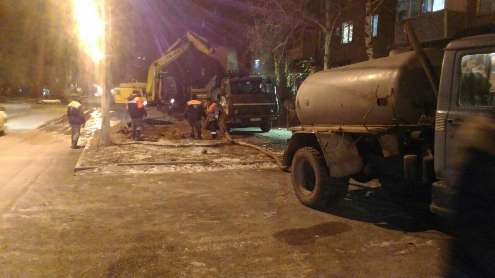 новотроицк прорыв трубы. аварийная новотроицк вода. аварийная новотроицк вода. новотроицк прорыв трубы. 2022г.