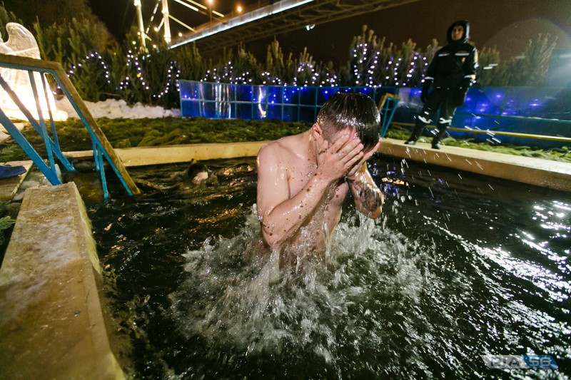 крещение оренбург. крещение оренбург. новотроицк крещение 2022. прорубь оренбург. крещение оренбург.