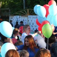Шары и незабудки: в Оренбурге вспомнили о пропавших детях