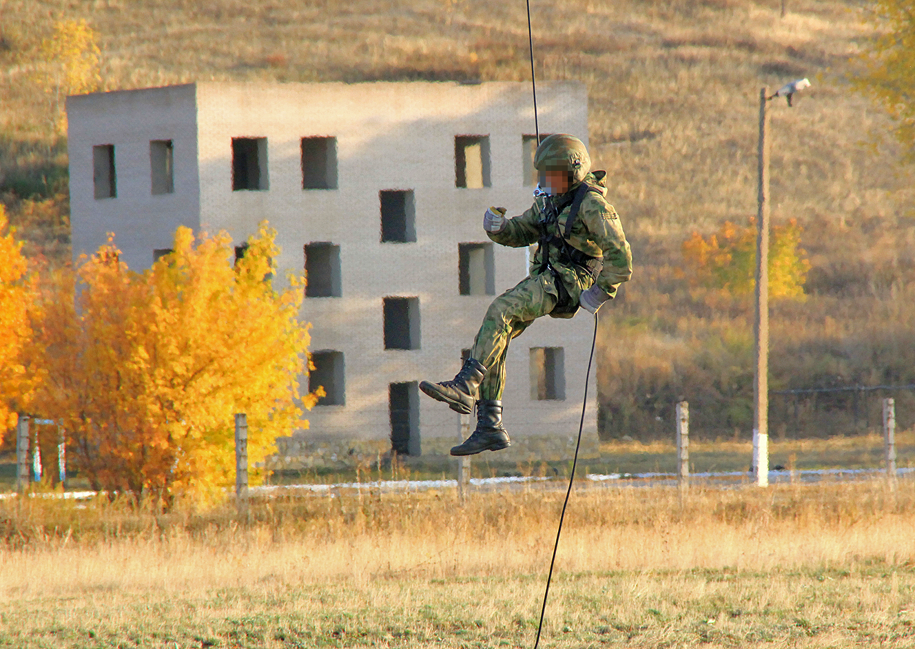 Боец высотник ОМОН