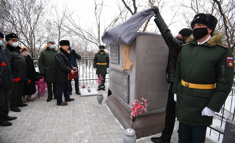Что произошло в оренбурге сегодня. Открытие памятнику мемориала первому командующему РВСН. Открытие мемориала Аксакову Оренбург.