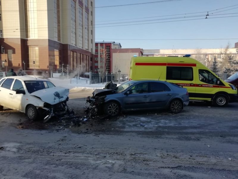 Оренбург происшествия за сутки. ДТП Оренбург проспект Победы. Авария на пр Победы Оренбург.