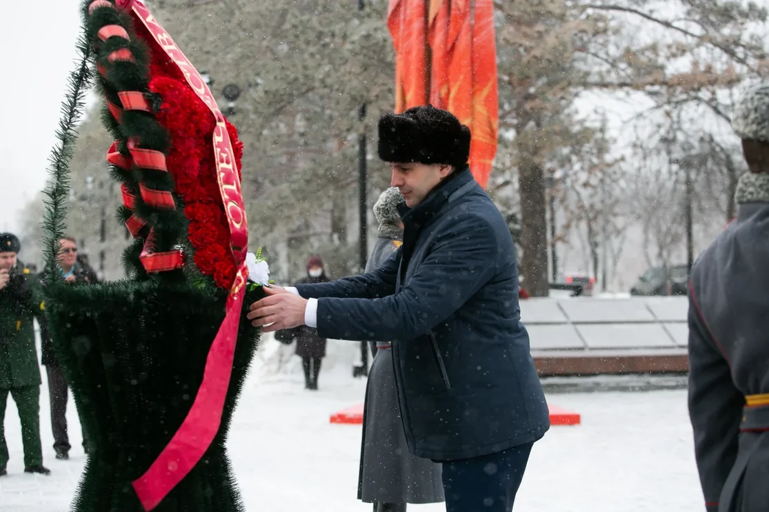 паслер возложение цветов