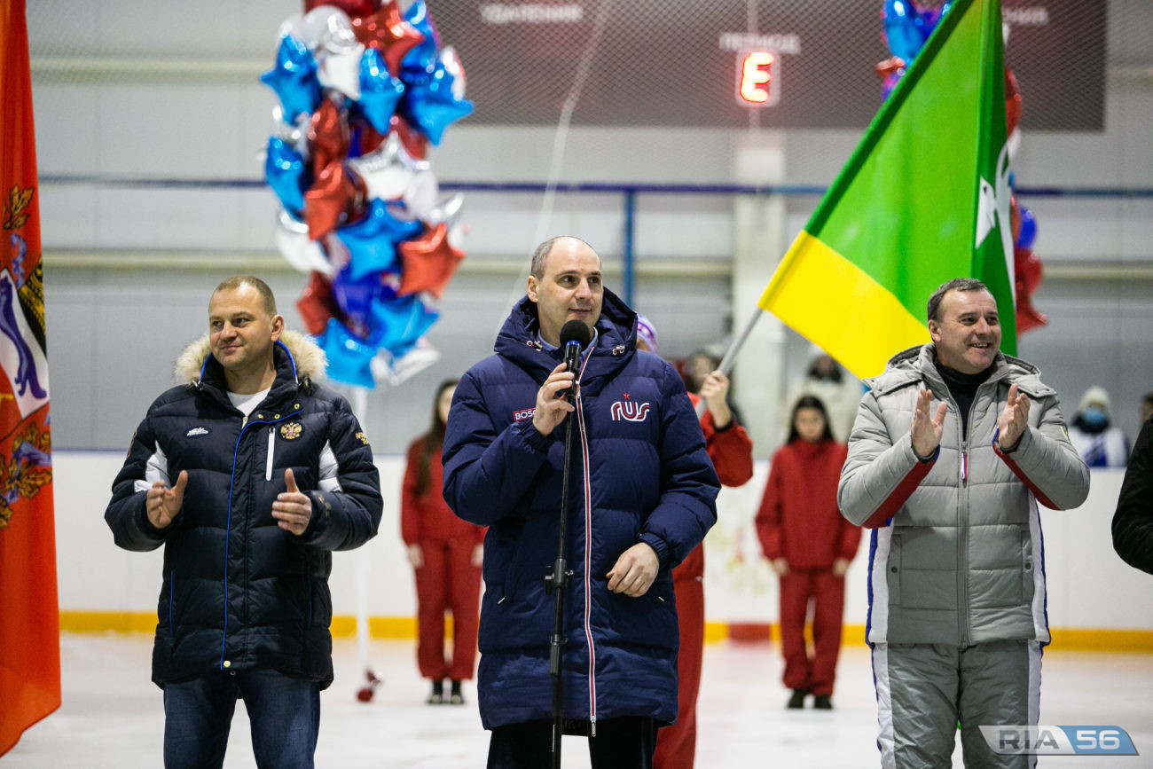 Денис Паслер наградил победителей зимних сельских спортивных игр «Оренбургская снежинка»