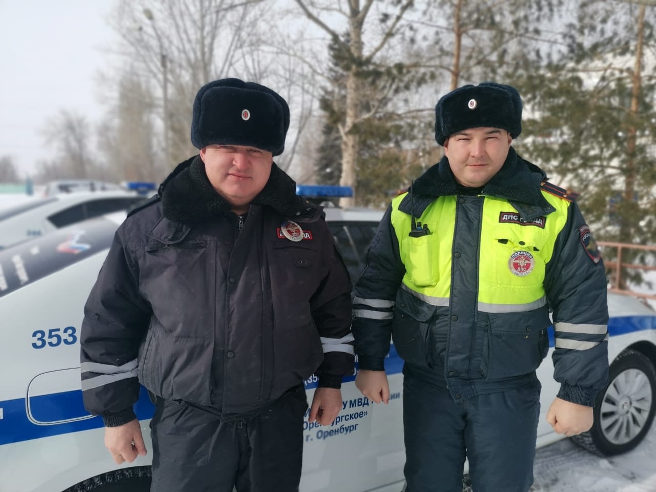 Оренбургские инспекторы ДПС помогли водителю и пассажирам автобуса |  25.02.2021 | Новости Оренбурга - БезФормата