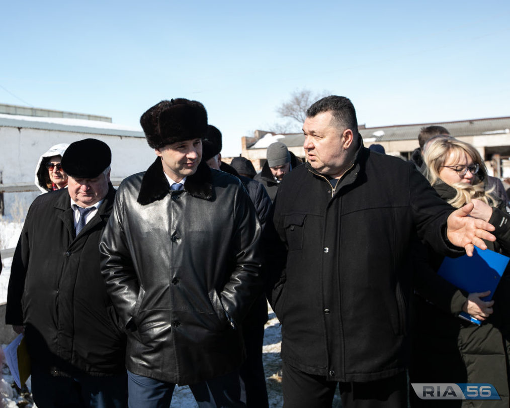Денис Паслер посетил известную в стране площадку мясного скотоводства в Оренбургском районе