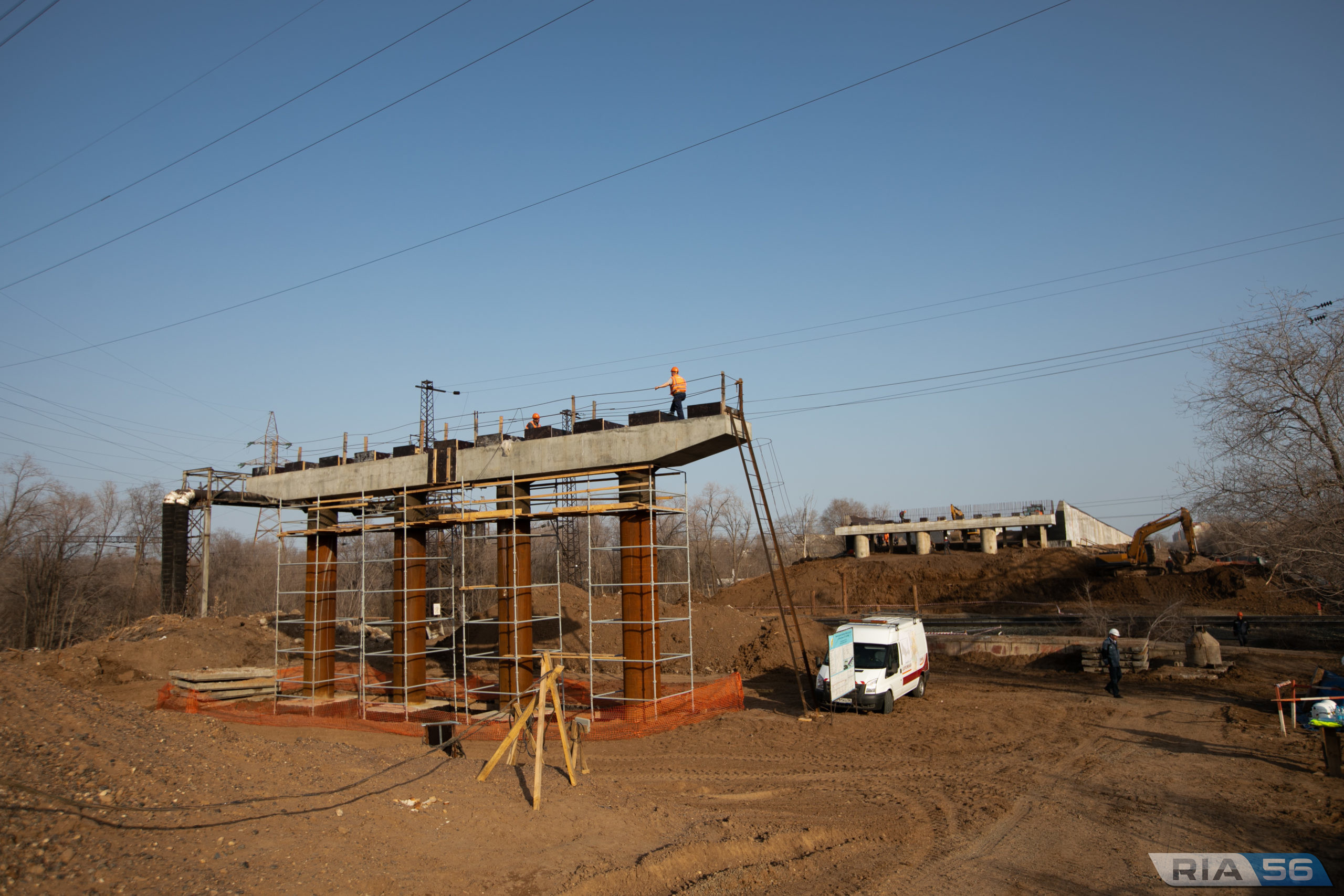 Мост на конституции оренбург. Мост на ул конституции оренбург проект. Открытие моста в оренбурге по конституции. Новый мост в оренбурге на конституции. Виадук в оренбурге.