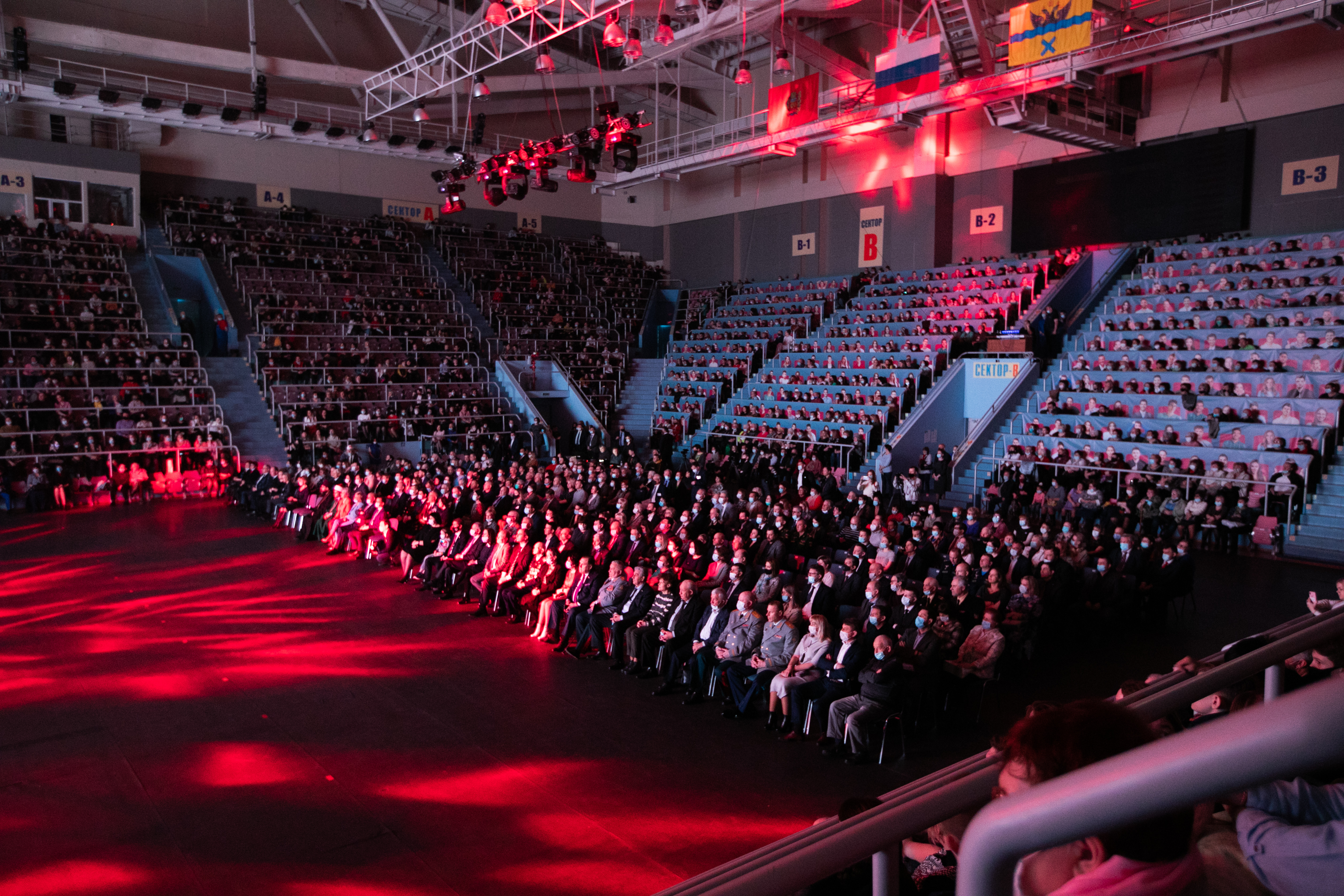 баста стадион лужники 2022. праздничный концерт ленинградская победа в бкз октябрьский 27. арена лужники концерт 2022. где проходит праздничный концерт. концерт в лужниках 18.