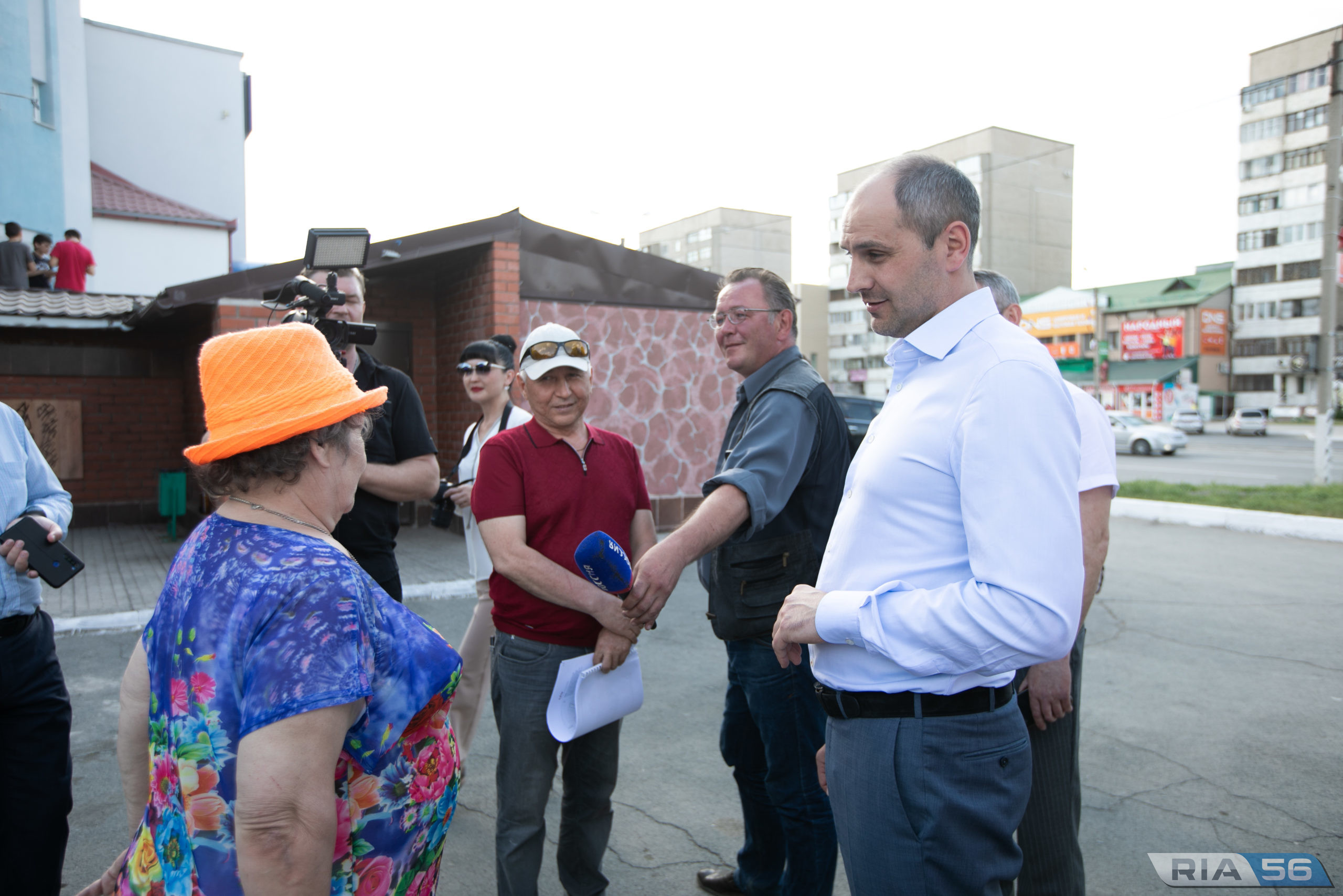 Денис Паслер проверил ход работ по благоустройству в Новотроицке |  16.05.2021 | Новости Оренбурга - БезФормата