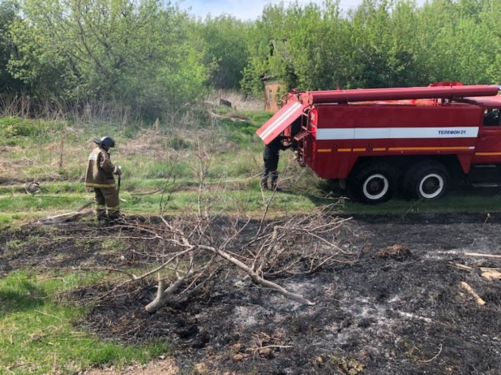 В Бузулукском районе от степного пожара спасли жилой дом | 11.05.2021 |  Новости Оренбурга - БезФормата