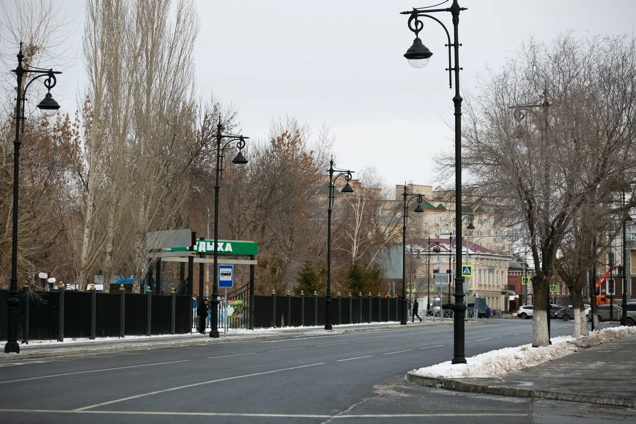 Оренбург декабрь. Улица Постникова Оренбург. Ул Постникова Оренбург 30. Оренбург в декабре. Постникова 23 Оренбург.