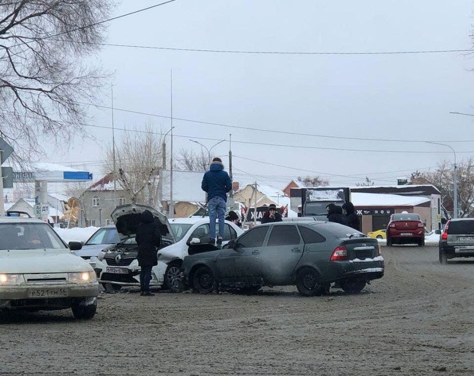 Оренбург происшествия за сутки. Авария на Северном проезде Оренбург. Оренбург новости за последние сутки.