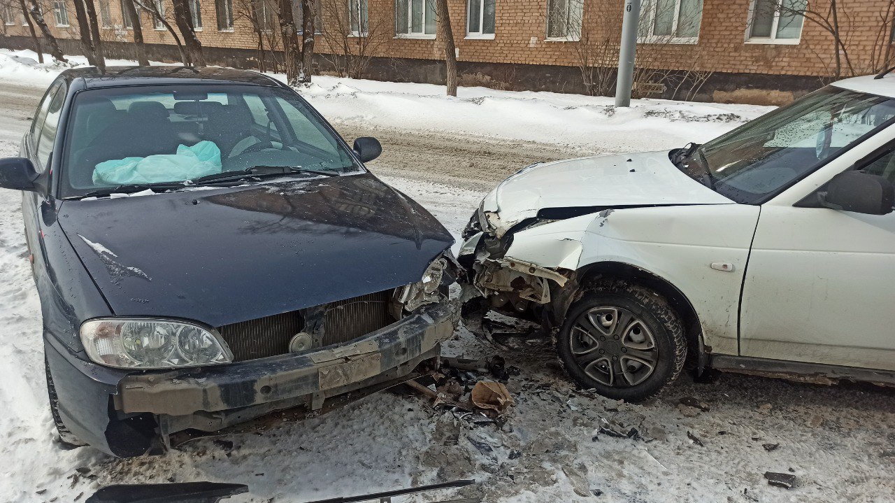 В Оренбурге в ДТП на Алтайской пострадал 10-летний ребенок | 16.03.2022 |  Новости Оренбурга - БезФормата