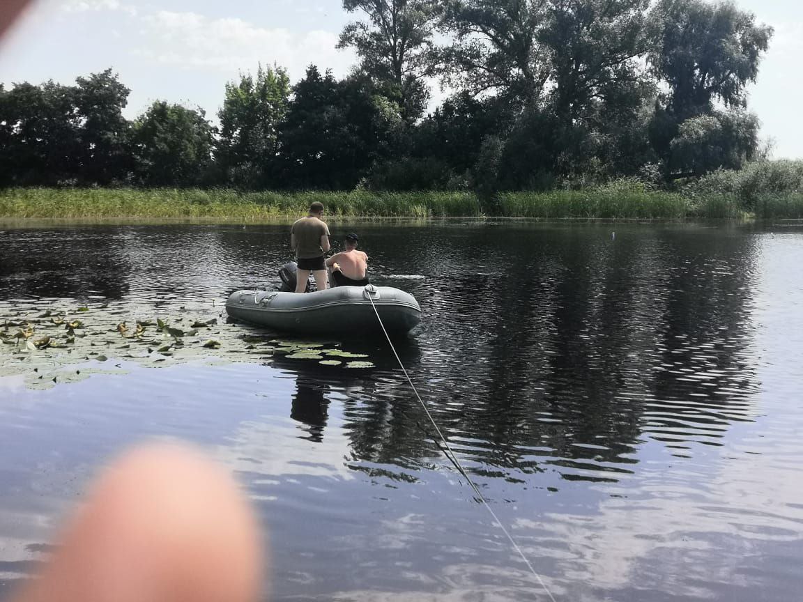 Соль илецк утонули. Соль илецк бездомная собака на озёрах. Соль илецк утонули. Соль-илецк курорт озеро развал. Озеро развал соль-илецк.