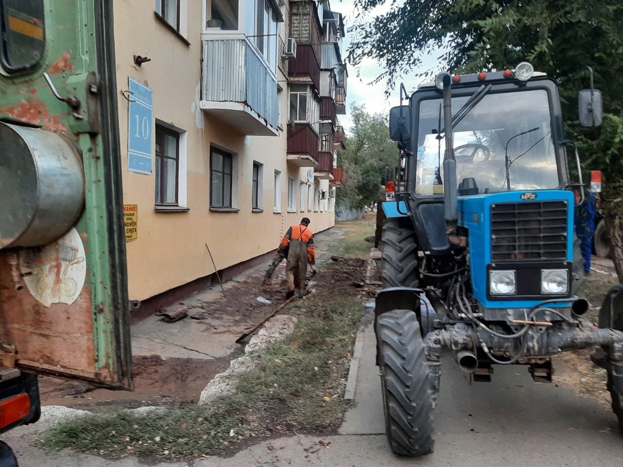 В Оренбурге восстановлено водоснабжение после ремонта трубы на улице  Братьев Башиловых — Новости Оренбурга и Оренбургской области на РИА56