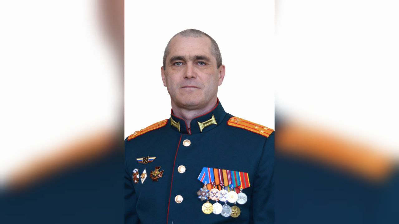 Военком оренбургской области дмитрий килеев. Военком оренбургской области. Военком оренбург. Военный комиссар оренбуржья дмитрий килеев. Военком оренбургской области дмитрий килеев.