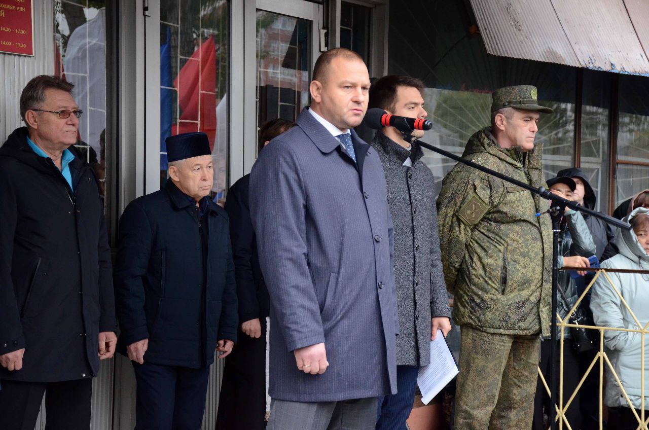 В Оренбурге проводили на боевую подготовку в Тоцкое 34 мобилизованных  мужчин | 19.10.2022 | Новости Оренбурга - БезФормата