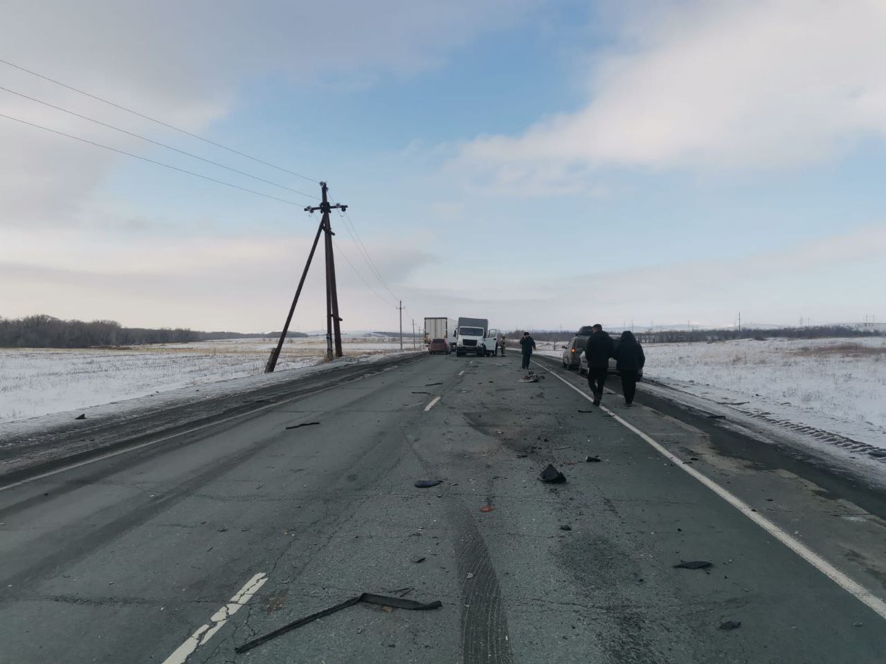 На трассе Оренбург-Орск в ДТП с грузовиком погибли водитель и пассажир  «Лады Ларгус» | 05.02.2023 | Новости Оренбурга - БезФормата