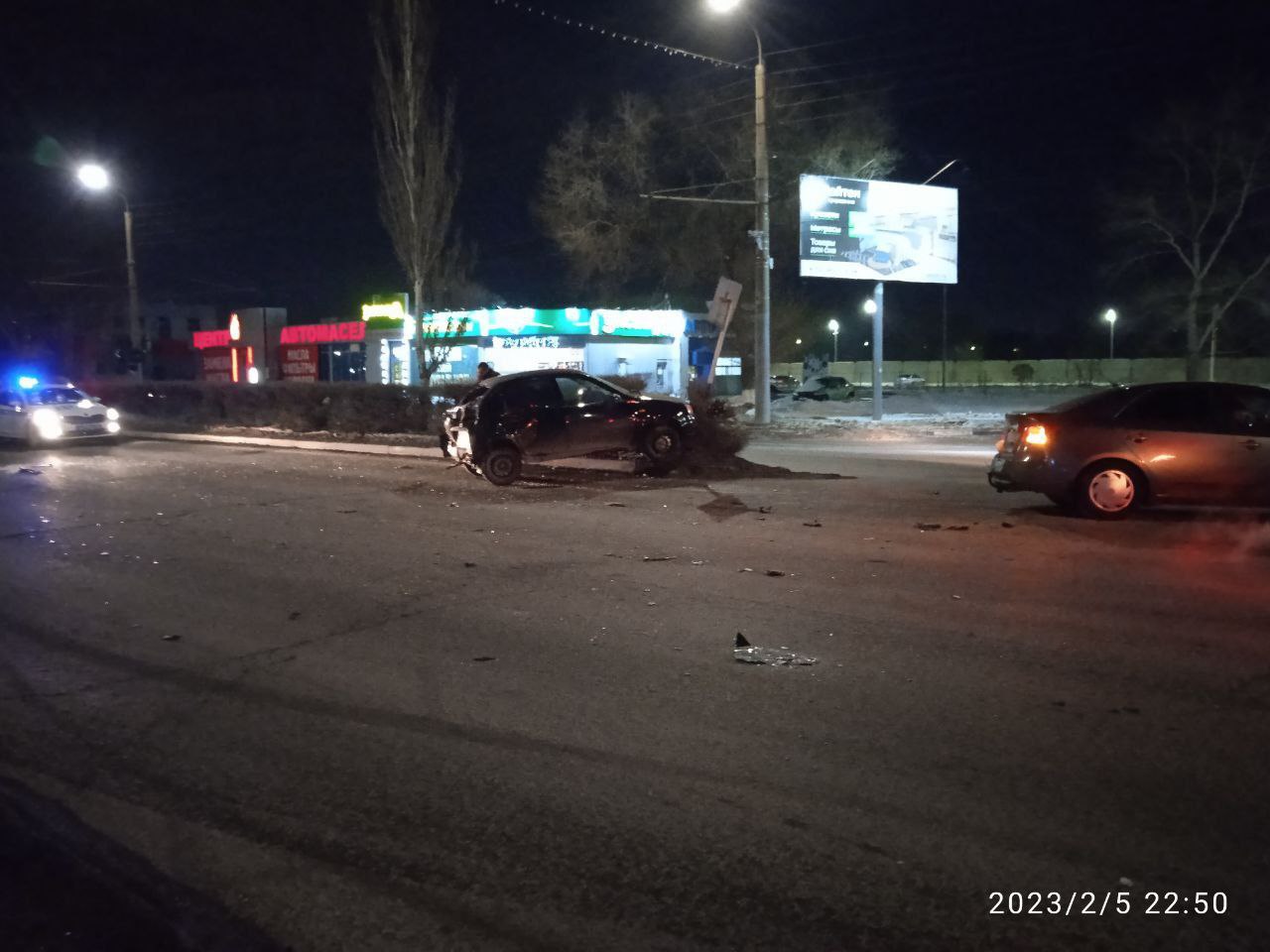 В Оренбурге на улице Терешковой произошло ДТП с участием трех автомобилей |  06.02.2023 | Новости Оренбурга - БезФормата