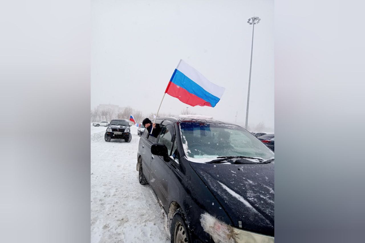 В честь Дня защитника Отечества в Оренбурге прошел праздничный автопробег —  Новости Оренбурга и Оренбургской области на РИА56