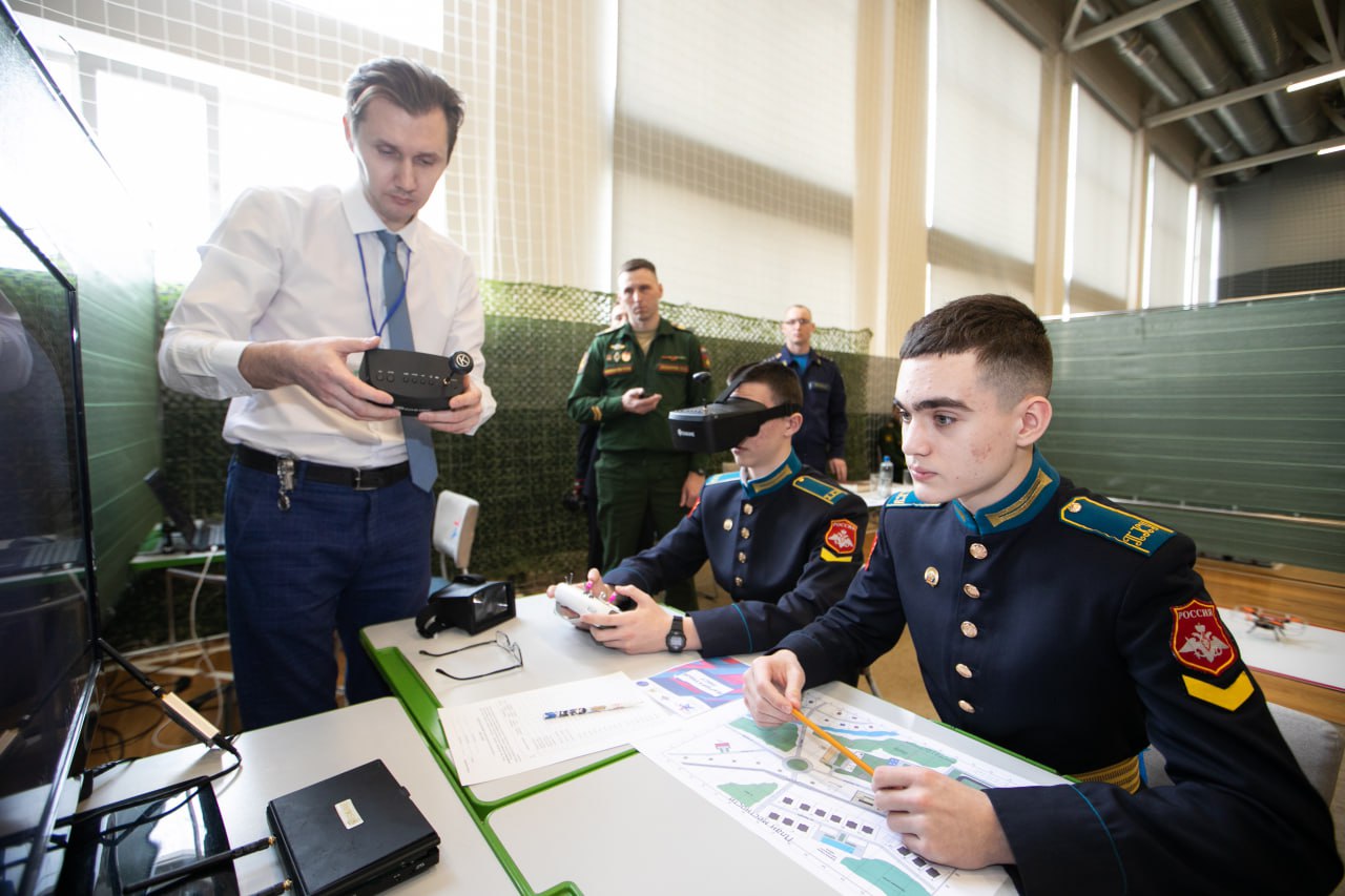 В Оренбурге проходит Всеармейский турнир операторов беспилотных летательных  аппаратов — Новости Оренбурга и Оренбургской области на РИА56