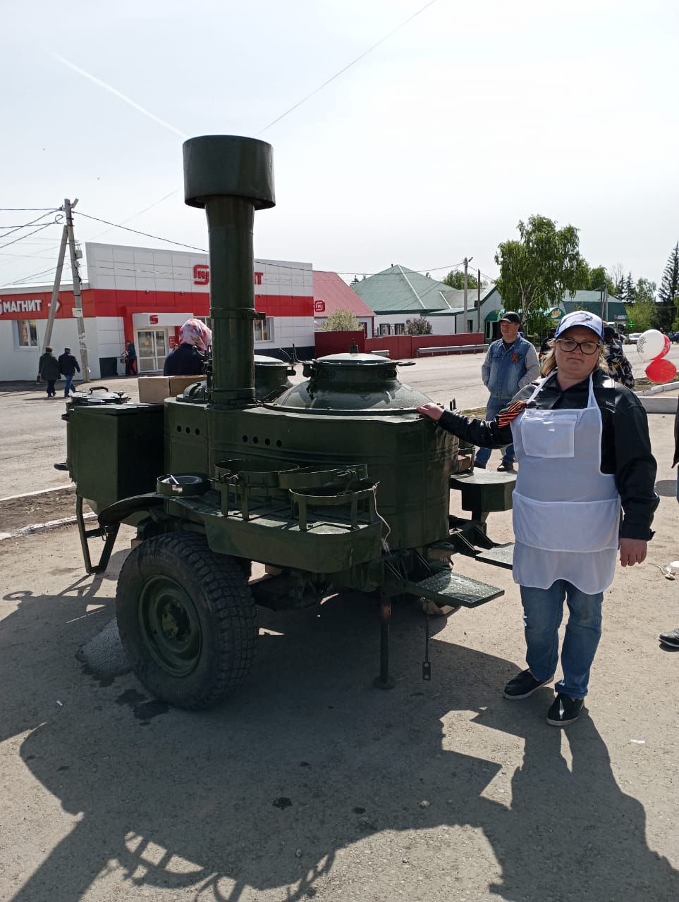 Возложение цветов, концерты, полевая кухня: В Оренбуржье отметили День  Победы — Новости Оренбурга и Оренбургской области на РИА56