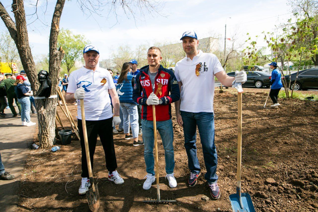 Денис Паслер принял участие в субботнике в Оренбурге | 05.05.2023 | Новости  Оренбурга - БезФормата