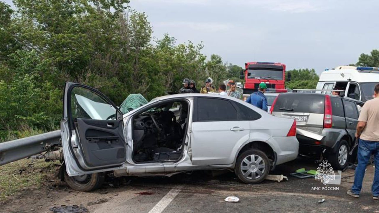 Под Оренбургом у поселка Солнечный в ДТП с 2 автомобилями пострадали 3  человека | 31.05.2023 | Новости Оренбурга - БезФормата