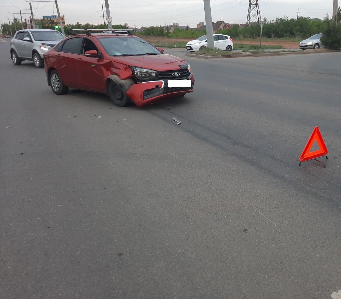 В Оренбурге на Беляевской в ДТП пострадал 15-летний мотоциклист |  02.06.2023 | Новости Оренбурга - БезФормата