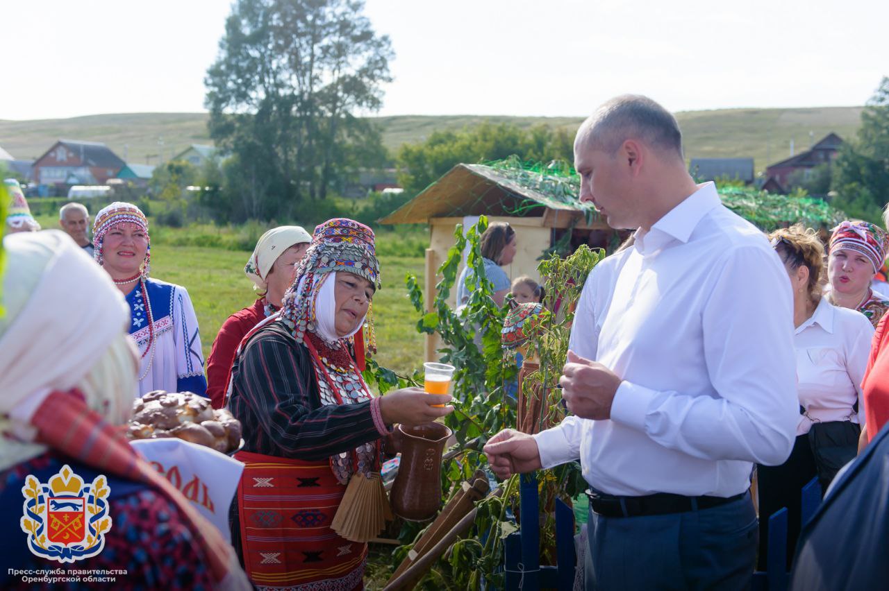 Денис Паслер принял участие в торжествах по случаю 100-летнего юбилея города  Абдулино | 06.08.2023 | Новости Оренбурга - БезФормата