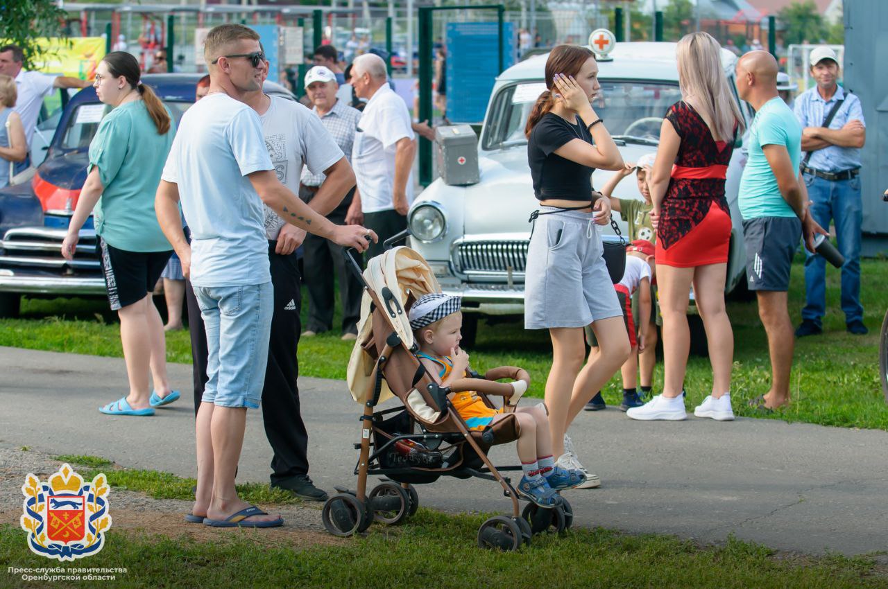 Денис Паслер принял участие в торжествах по случаю 100-летнего юбилея города  Абдулино | 06.08.2023 | Новости Оренбурга - БезФормата