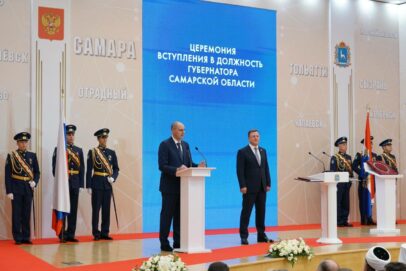 Денис Паслер поздравил Азарова с вступлением в должность губернатора Самарской области
