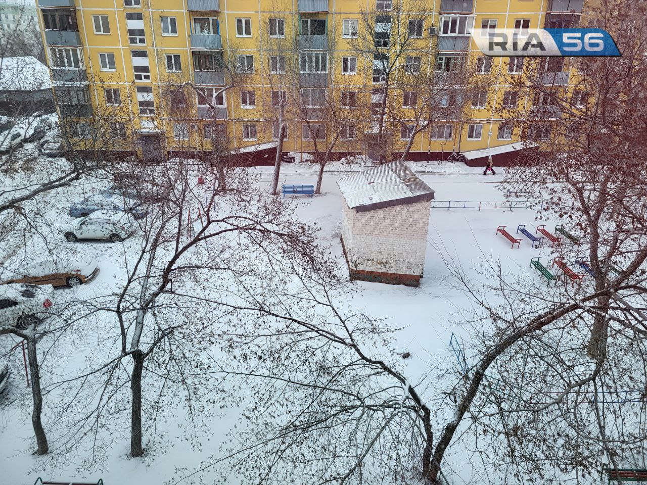 Уснули с дождем, проснулись со снегом. На пороге четверга оренбуржцев  встречает зима | 23.11.2023 | Новости Оренбурга - БезФормата