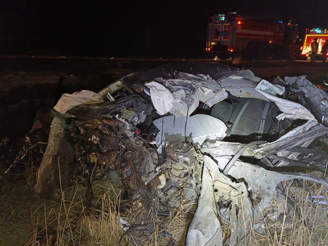 На трассе Оренбург-Самара в ДТП с тягачом Volvo погиб водитель автомобиля  Mazda | 30.11.2023 | Новости Оренбурга - БезФормата