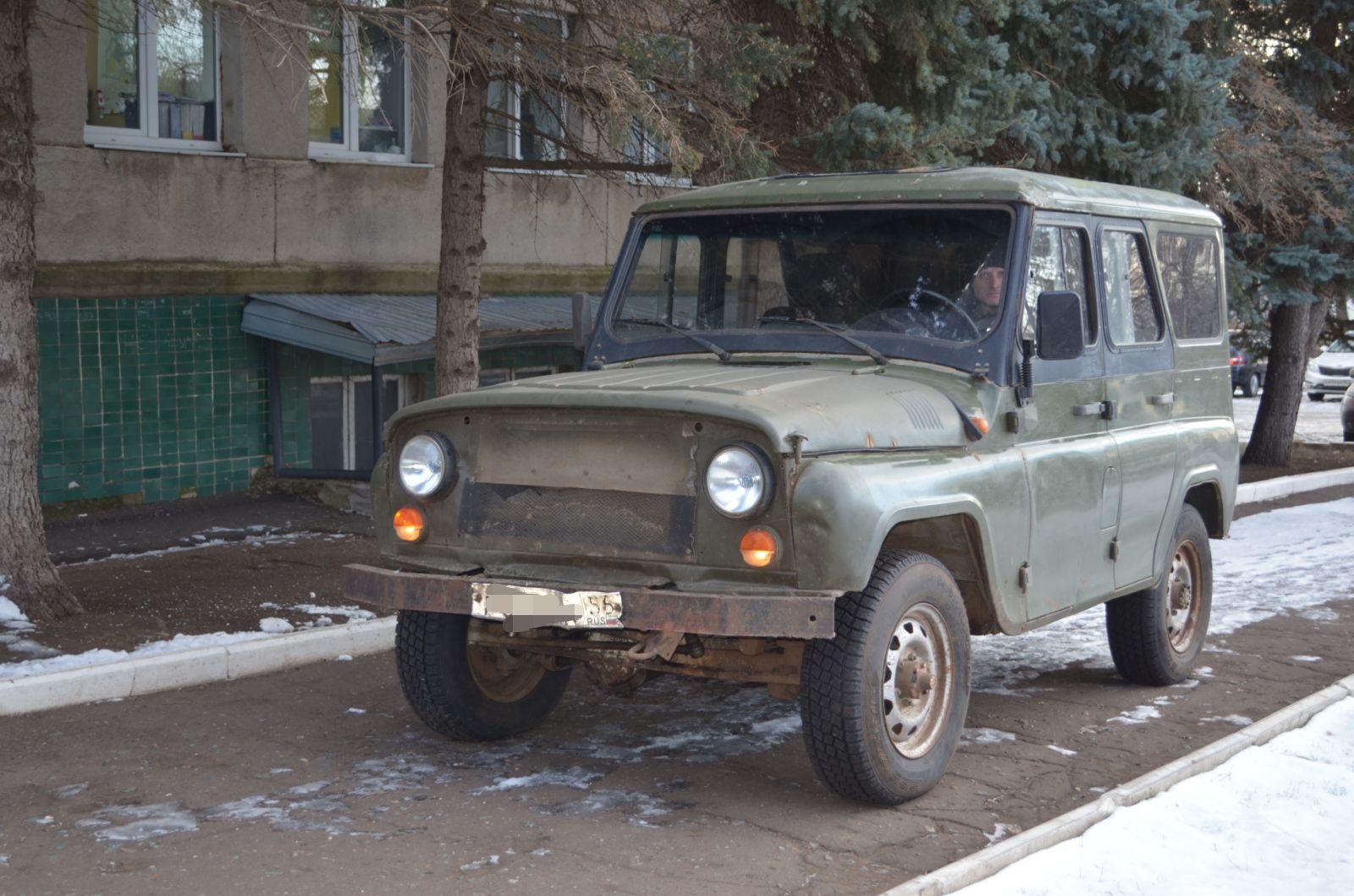 Из Сорочинска бойцам СВО передали автомобиль «УАЗ» — Новости Оренбурга и  Оренбургской области на РИА56