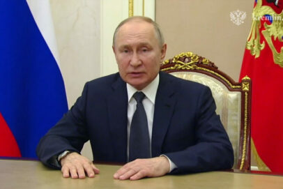 Путин проводит совещание по вопросам ликвидации последствий паводков в Оренбуржье и других регионах