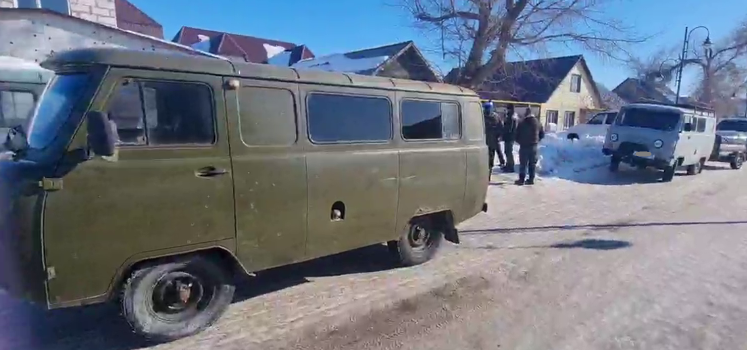 Из Соль-Илецкого округа бойцам СВО отправили два автомобиля «УАЗ» — Новости  Оренбурга и Оренбургской области на РИА56