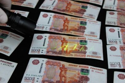 Оренбургские банки: Фальшивых рублей выявлено меньше, а долларов больше