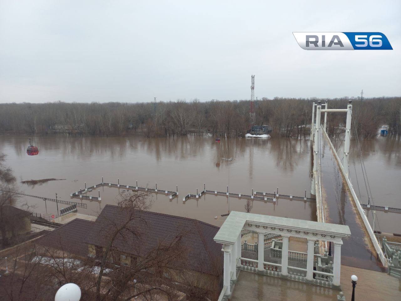 834 сантиметра — уровень воды в реке Урал у Оренбурга на 14.00 | 06.04.2024  | Новости Оренбурга - БезФормата