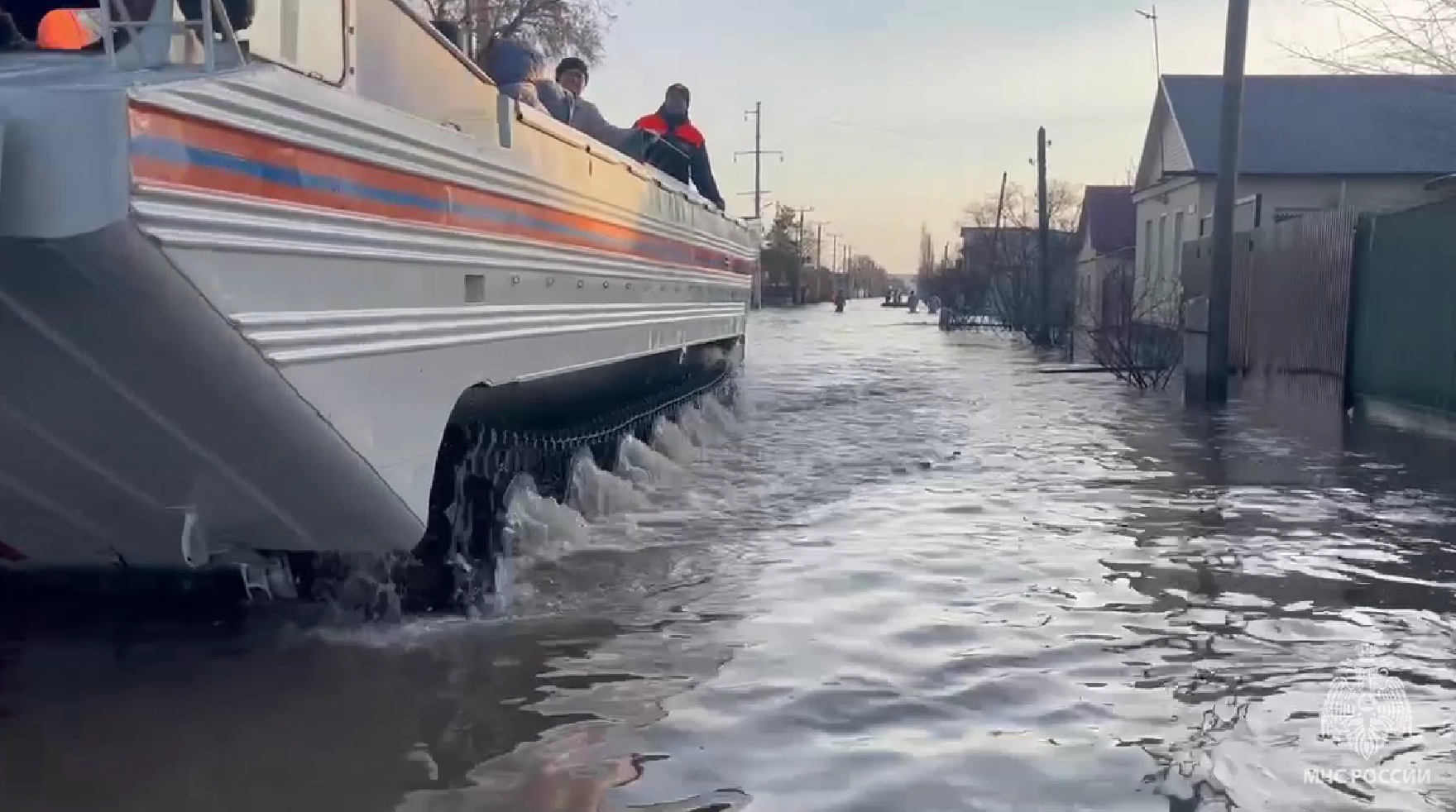 Город орск прорыв дамбы видео