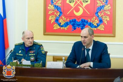Глава МЧС РФ Александр Куренков провел заседание правительственной комиссии по паводку