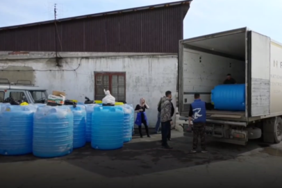 В Орск доставили сто емкостей под воду объемом по 1000 литров