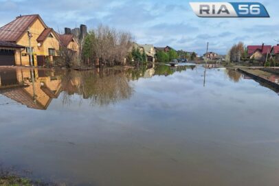 Поселок Куйбышева в Оренбурге. Вода постепенно отступает из домов