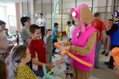 Уроки твистинга от «Щенячьего патруля» организовали для детей в ПВР Оренбурга