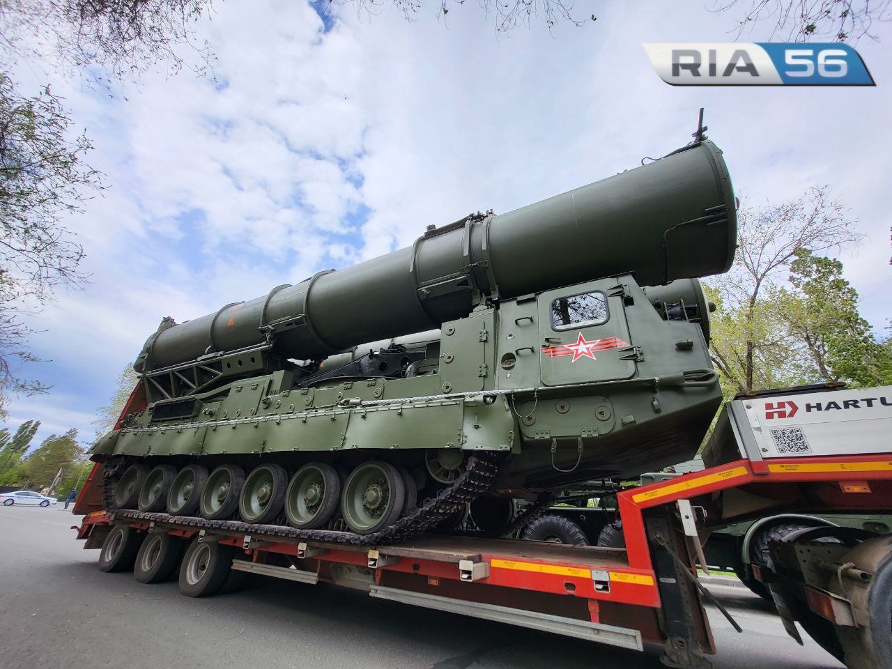 Танки в городе. В Оренбурге военную технику пригнали для репетиции парада 9  мая | 06.05.2024 | Новости Оренбурга - БезФормата