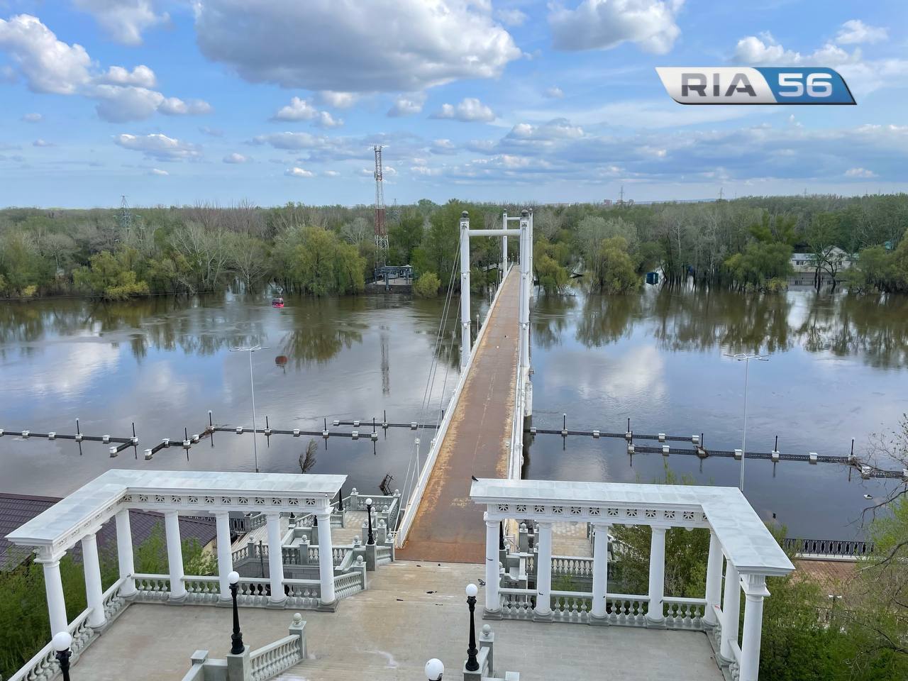 799 сантиметров — уровень воды в Урале у Оренбурга на 08.00 | 01.05.2024 |  Новости Оренбурга - БезФормата