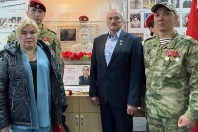 В Адамовском районе появился памятный уголок, посвященный бойцу СВО Ринату Кутлиахметову