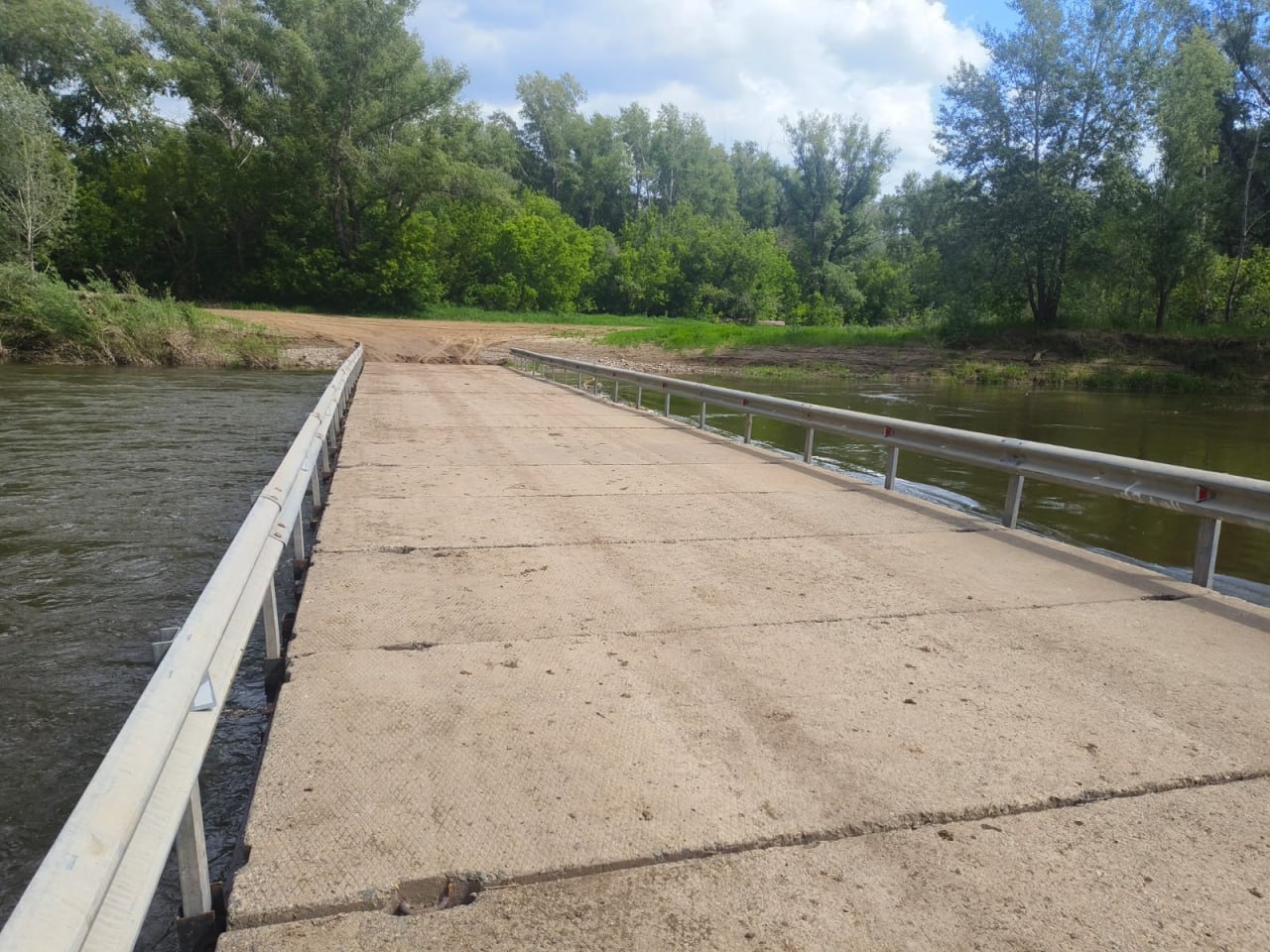 В Кваркенском районе выясняют причину резкого подъема воды в Урале |  04.07.2024 | Новости Оренбурга - БезФормата